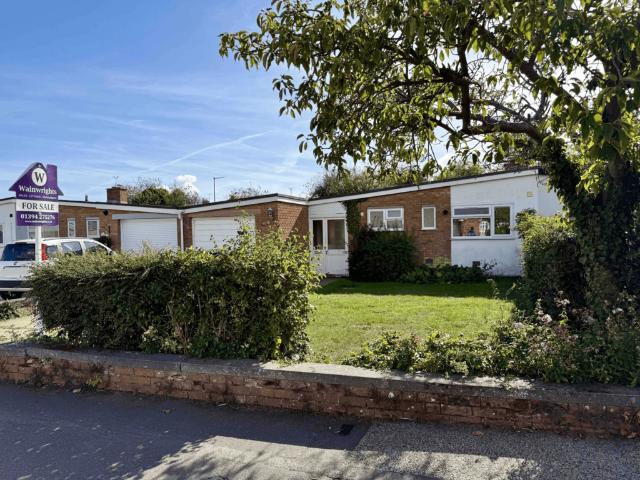 Bungalow for sale in Old Felixstowe, East Suffolk