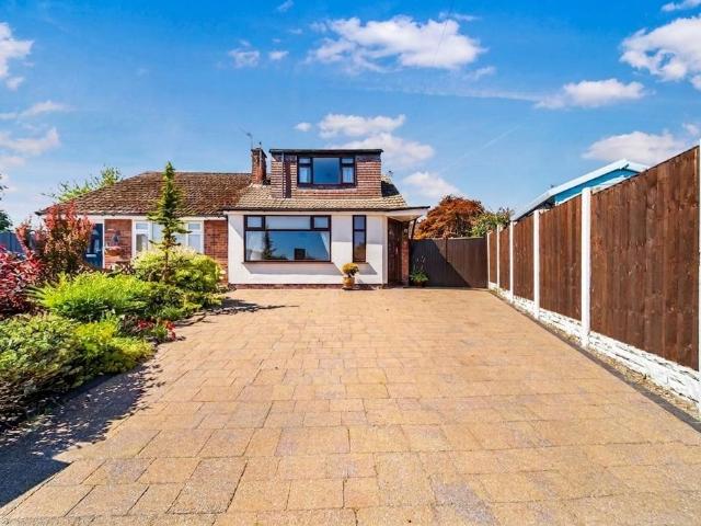 Bungalow for sale in Roby Mill, Lancashire