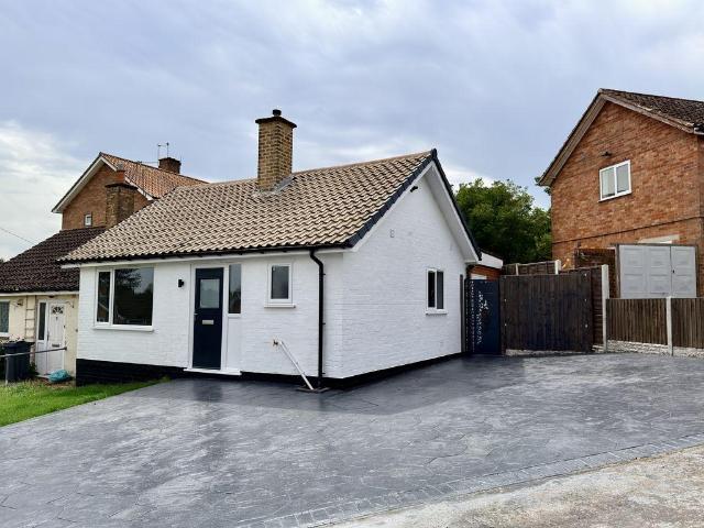 Bungalow for sale in Falcon Lodge, Sutton Coldfield