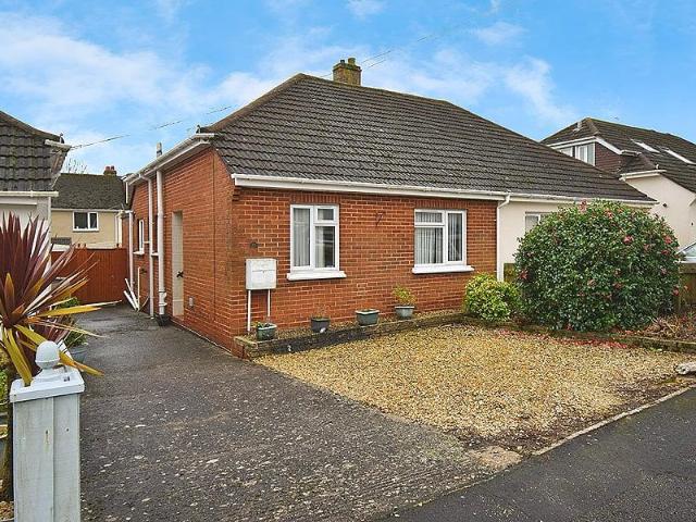 Bungalow for sale in Beacon Heath, Watergate