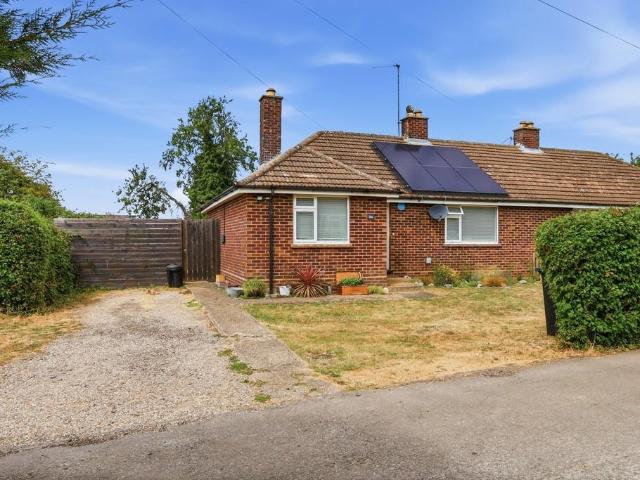 Bungalow for sale in Barway, Cambridgeshire