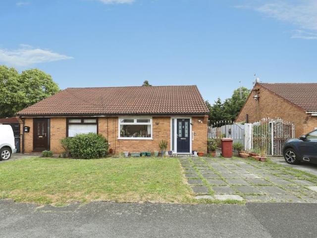 Bungalow for sale in Stockbridge Village, Huyton