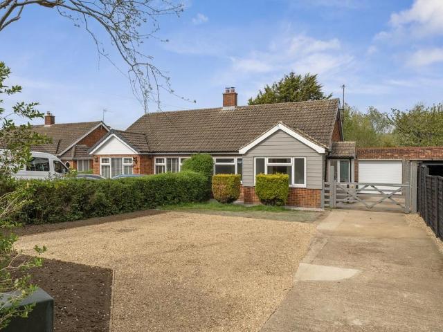 Bungalow for sale in Meppershall, Bedfordshire