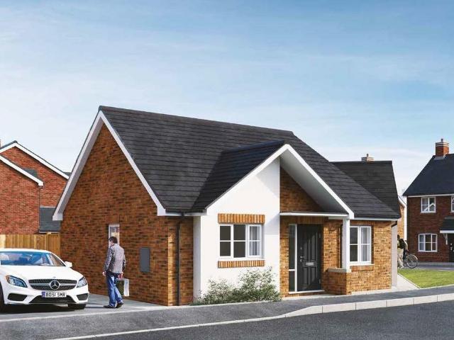 Bungalow for sale in Perton, Great Chatwell