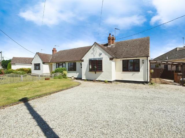 Bungalow for sale in Broomfield, Chelmsford