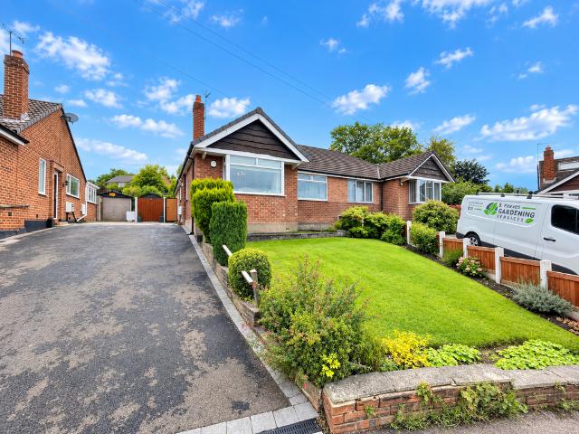 Bungalow for sale in Woodley, Greater Manchester
