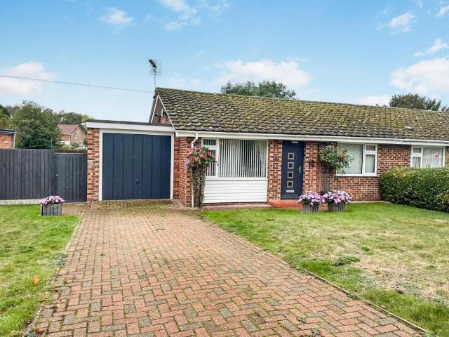 Bungalow for sale in Weeting-with-Broomhill, East Tuddenham