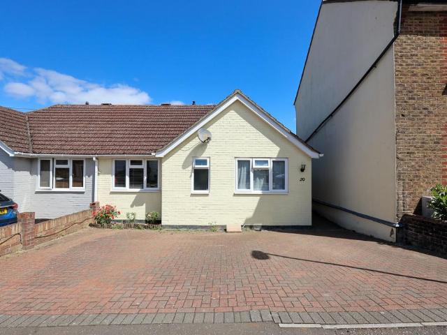 Bungalow for sale in Perryfields, West Sussex