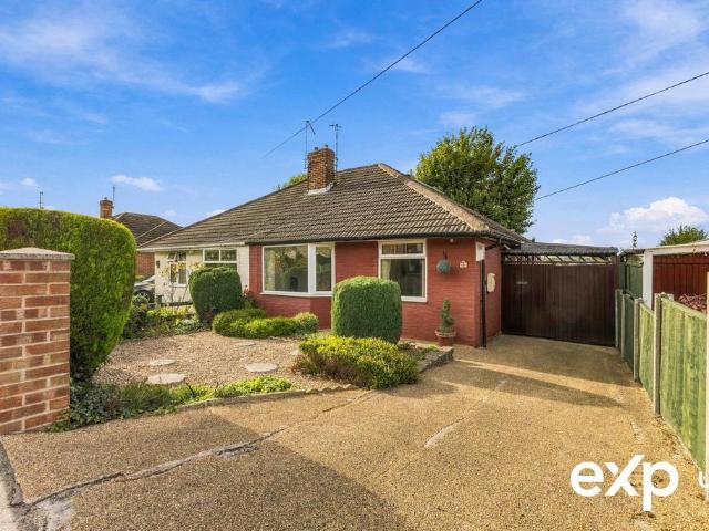 Bungalow for sale in Arnold, Gedling
