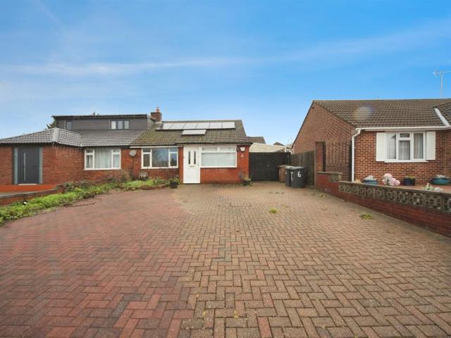 Bungalow for sale in Luton