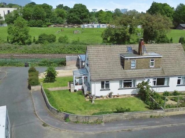 Bungalow for sale in Stroud, School House
