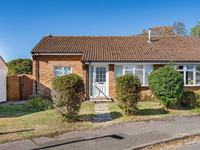 Bungalow for sale in Evershot, Oxfordshire