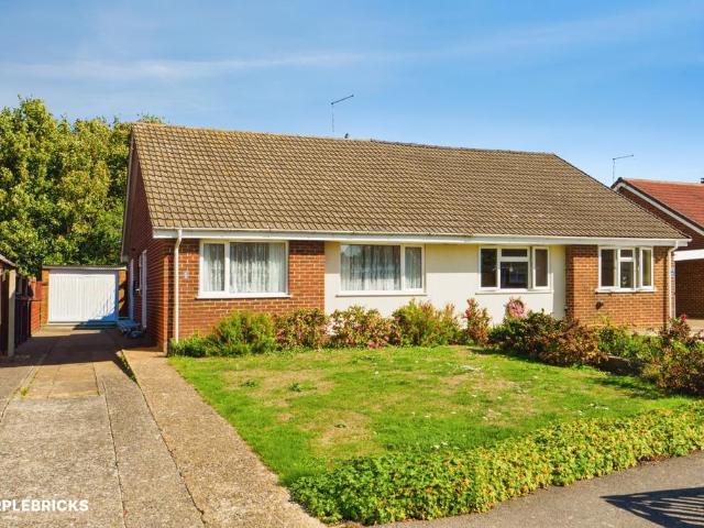 Bungalow for sale in Sholden, Dover