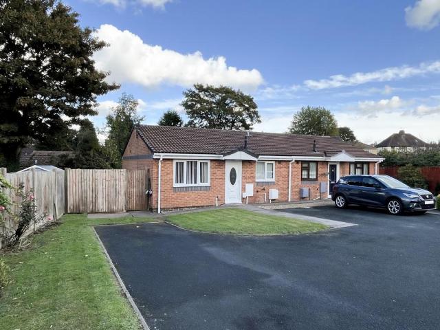 Bungalow for sale in Goldthorn Hill, Wolverhampton