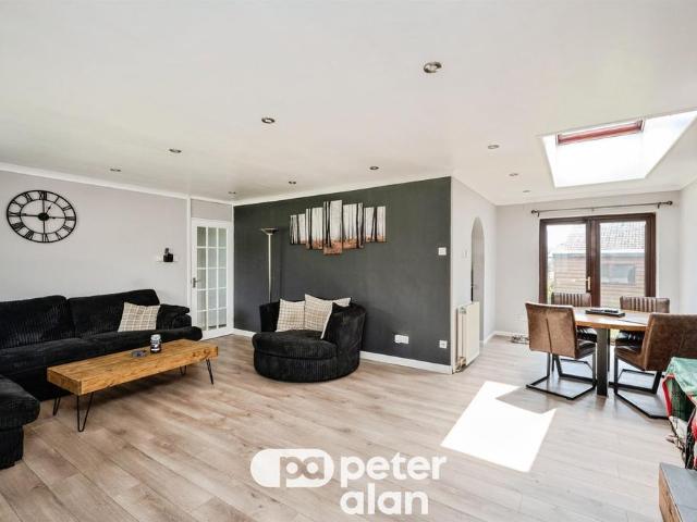 Bungalow for sale in Cimla, Neath