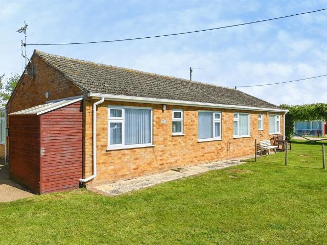 Bungalow for sale in Heacham, King's Lynn and West Norfolk