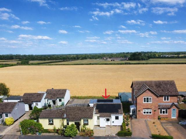 Bungalow for sale in Chippenham, Barway