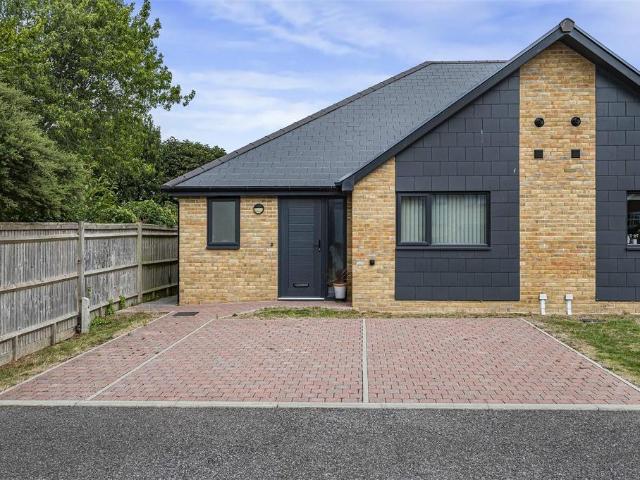 Bungalow for sale in Seaford, Iford