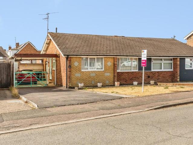 Bungalow for sale in Raunds