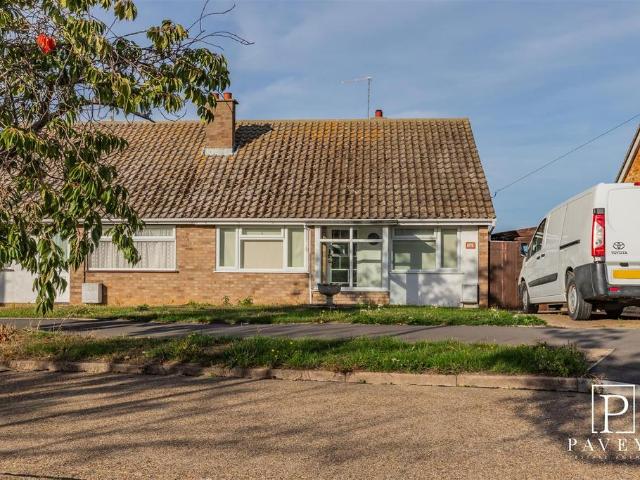Bungalow for sale in Clacton-on-Sea, Tendring