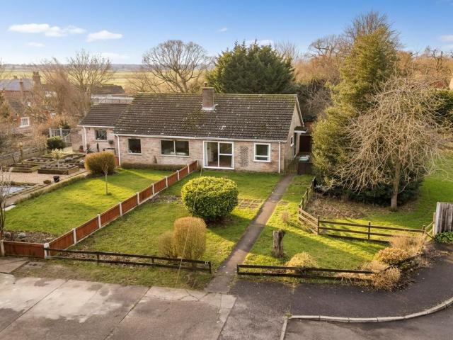 Bungalow for sale in Limpenhoe, Crostwick