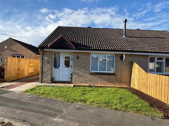Bungalow for sale in Romanby