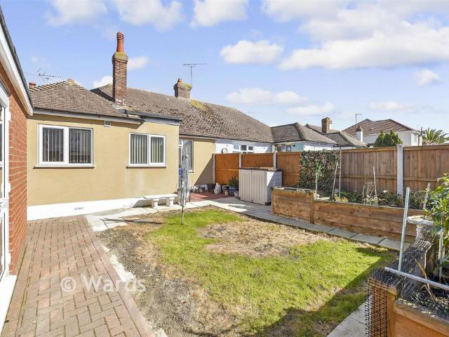Bungalow for sale in Oxenden, Canterbury
