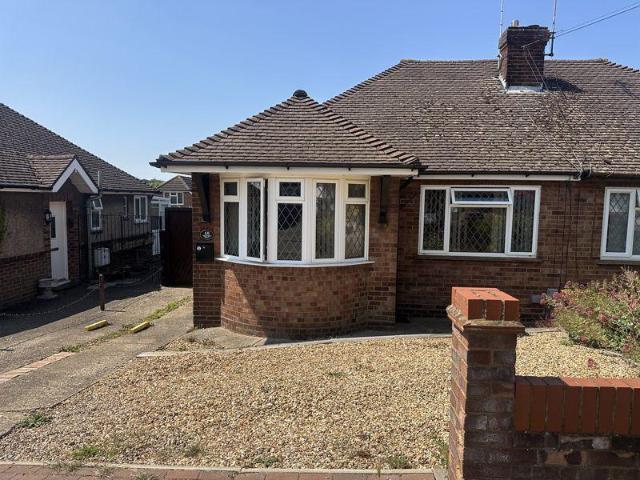 Bungalow for sale in Luton, Warden Hill