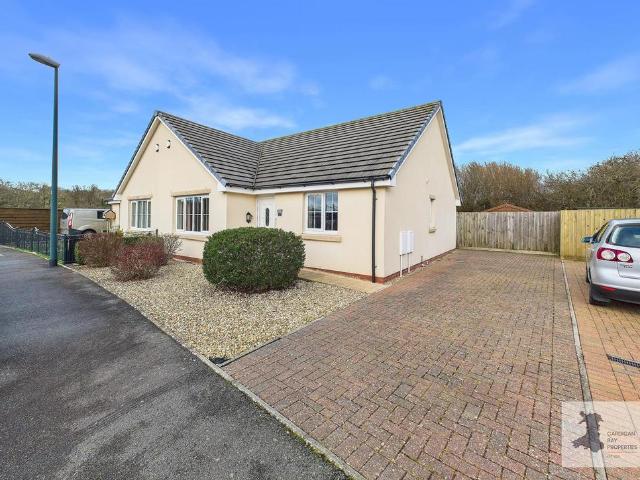 Bungalow for sale in Cardigan, Wales