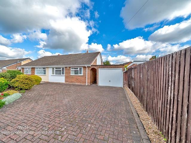 Bungalow for sale in Brownhills, Walsall