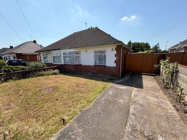 Bungalow for sale in Whitby, Rossmore