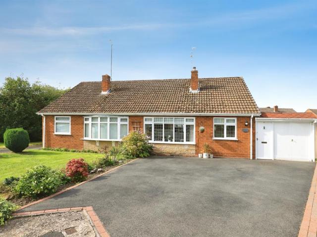 Bungalow for sale in Tettenhall Wood, Wolverhampton