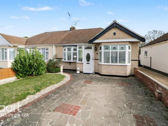 Bungalow for sale in SS2, Alton Barnes