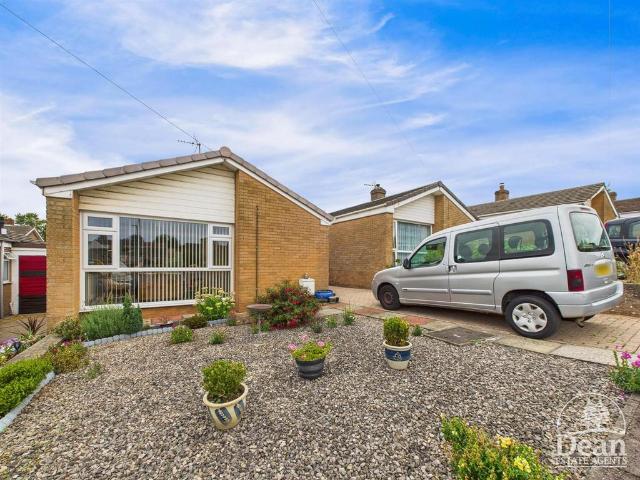 Bungalow for sale in Tutnalls, Bromsberrow Heath