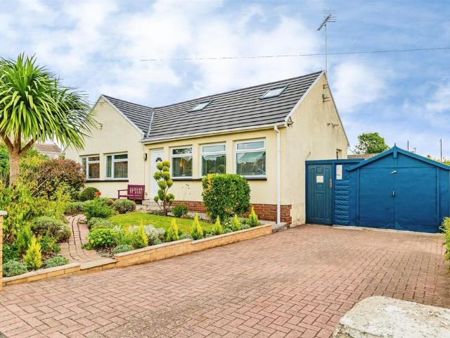 Bungalow for sale in Cefn Glas, Wales
