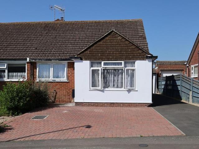 Bungalow for sale in Polegate, Cross In Hand