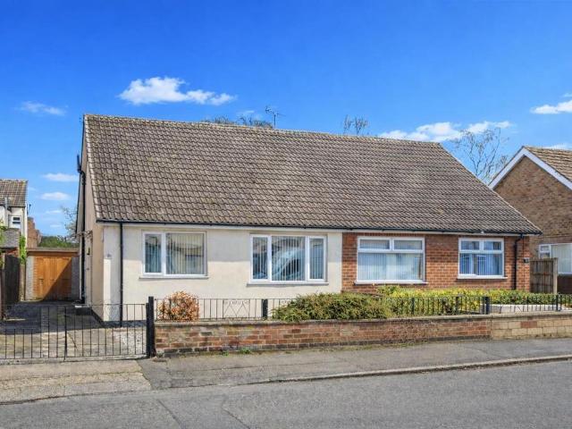 Bungalow for sale in Caldermill, East Midlands