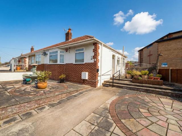 Bungalow for sale in Worle, Weston-super-mare