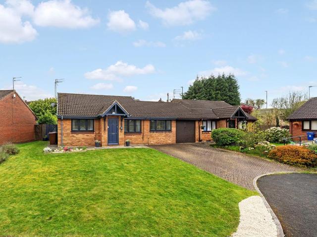 House for sale in Godley, Greenheys