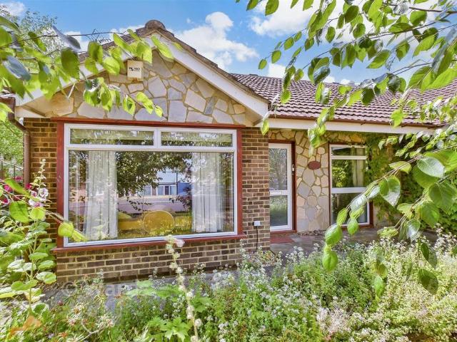Bungalow for sale in Oad Street, Kent