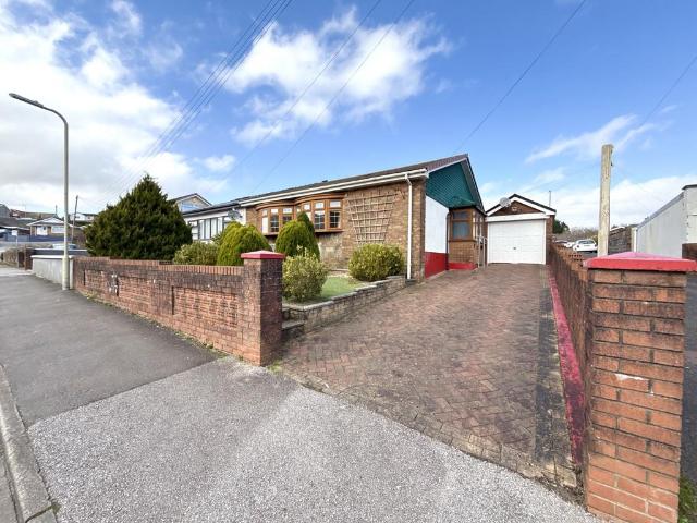 Bungalow for sale in Robertstown, Aberdare
