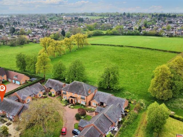 Bungalow for sale in Stanford On Avon, Leicestershire