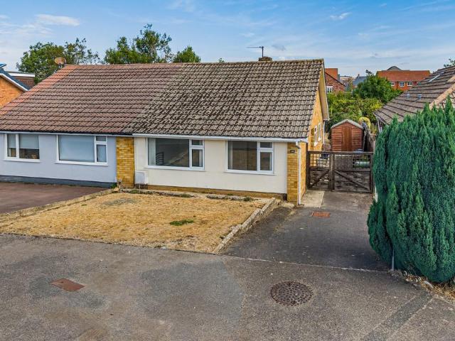 Bungalow for sale in Pamington, Gloucestershire