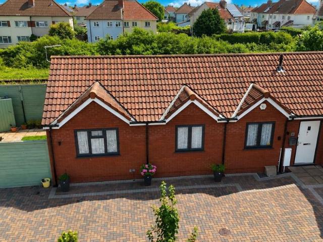 Bungalow for sale in Weston-super-mare, North Somerset