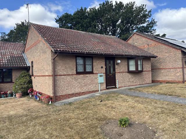 Bungalow for sale in Barton, Leicestershire
