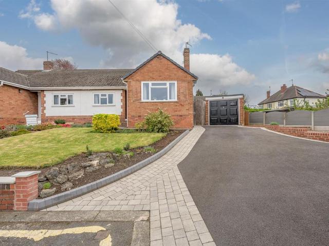 Bungalow for sale in Audnam, Amblecote
