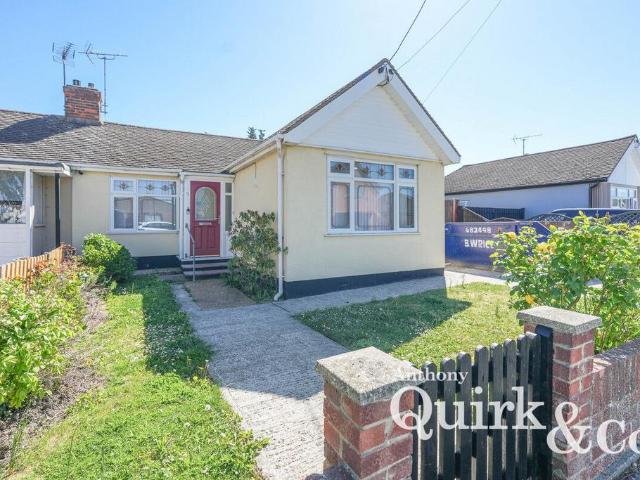 Bungalow for sale in Canvey Island