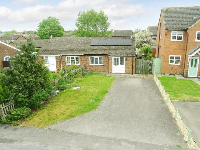 Bungalow for sale in Stanford On Avon, Leicestershire