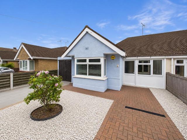 Bungalow for sale in Canvey Island