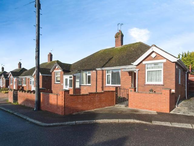 Bungalow for sale in Watergate, Devon